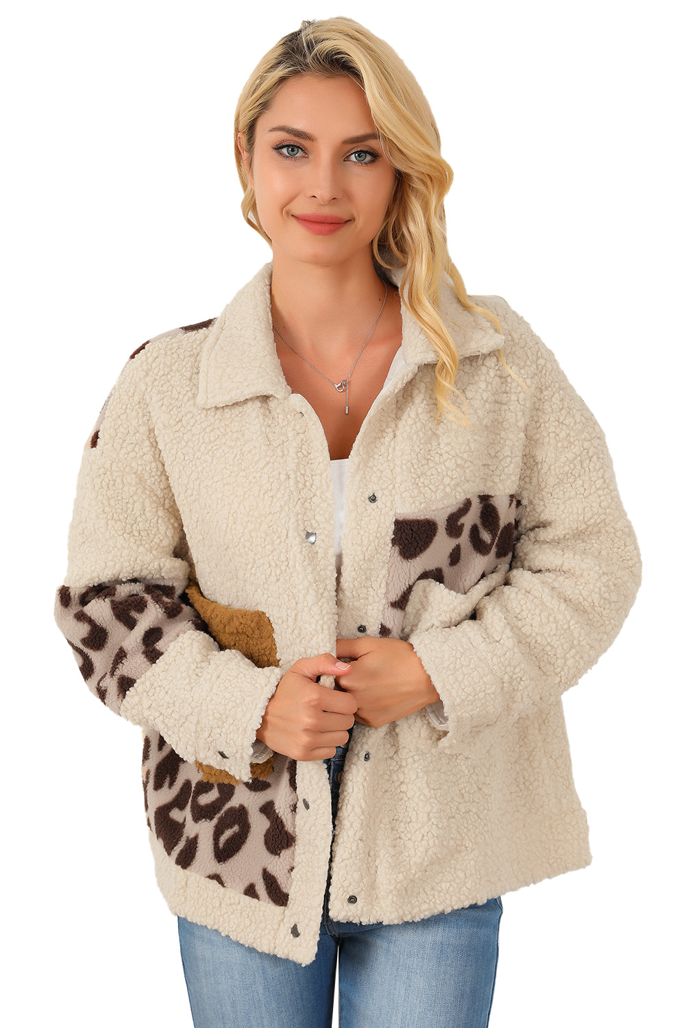 Pulsanti a scatto per patch leopard beige giacca sherpa