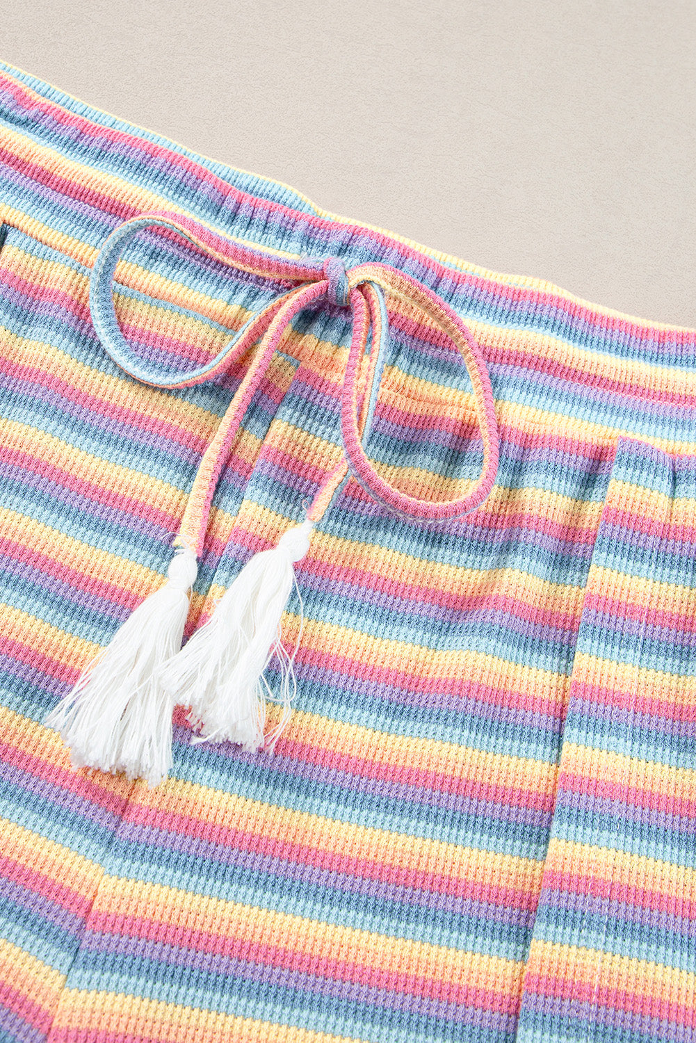 Stripe rayo arcoiris tee camada con borde de pantalones de pierna ancha set