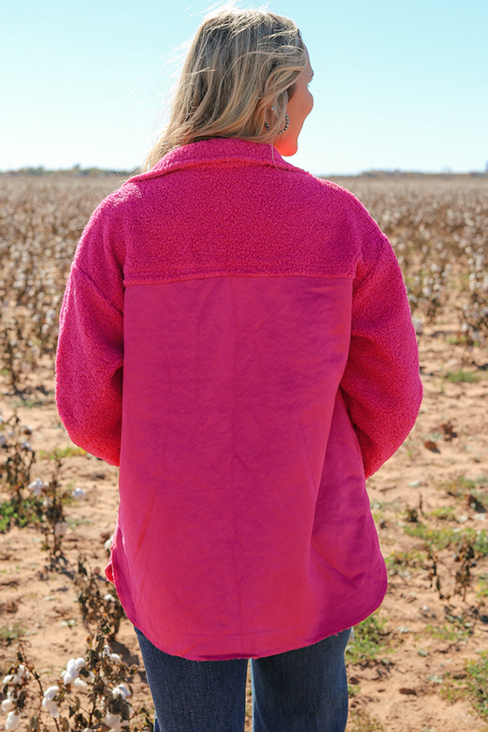 Shacket abbottonate per patchwork in sherpa in cambio rosa brillante