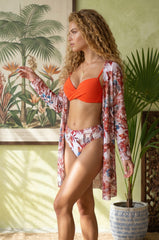 🌺 TROPICAL GLOW – The sculpting bikini that enhances every curve