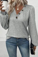 Light gray ribbed buttoned *