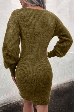 Green tightly -colored sweater dress