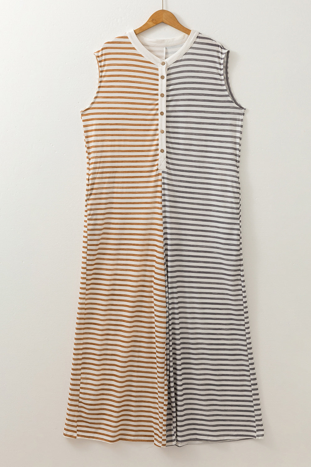 Combinaison à rayures grises grande taille boutonnée sans manches à jambe large-A WOMAN WE LOVE