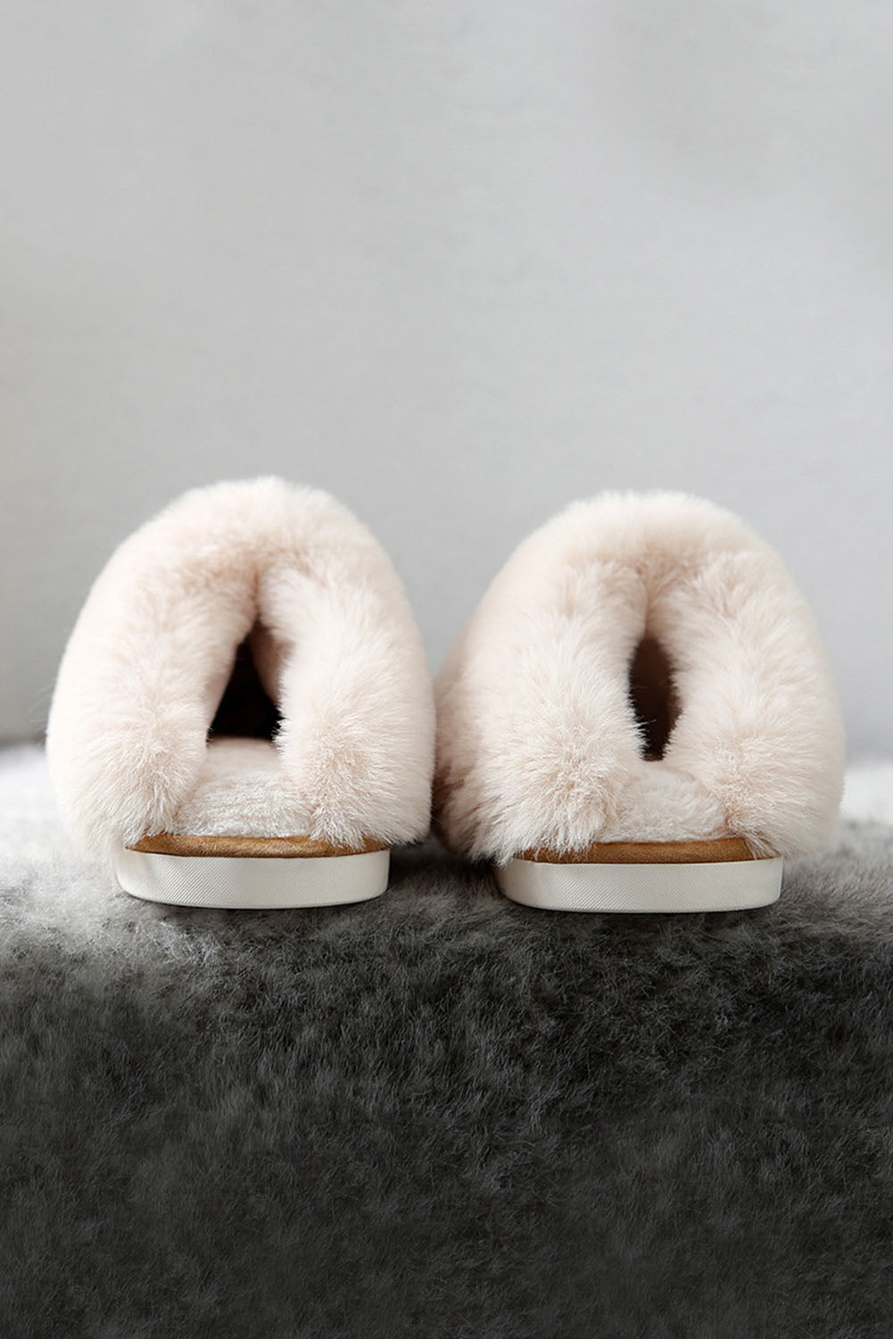 Zapatillas para casas de invierno de gamuza de peluche de camello