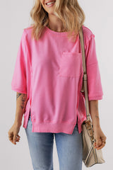 T-shirt split with chest pocket and exposed candy