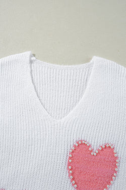 V -neck plush sweater and white pearl core pattern