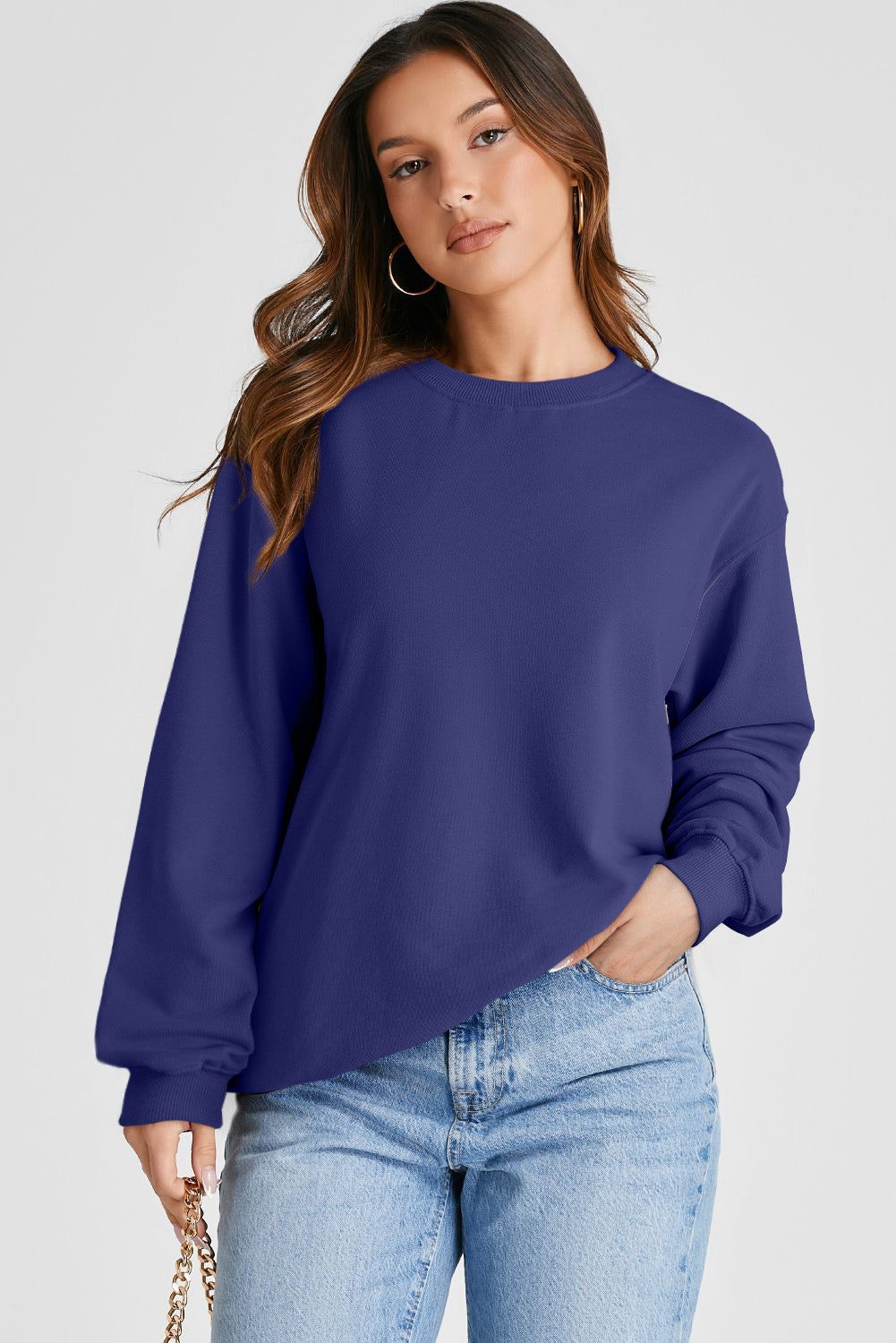 Marineblaues Schadens -Schulter -Crewneck Pullover Sweatshirt