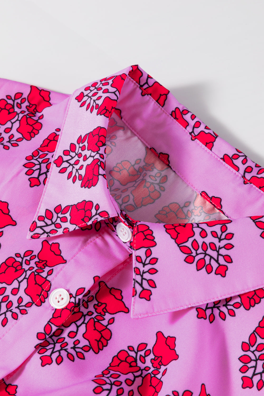 Robe fluide à manches courtes et col multi-boutons *