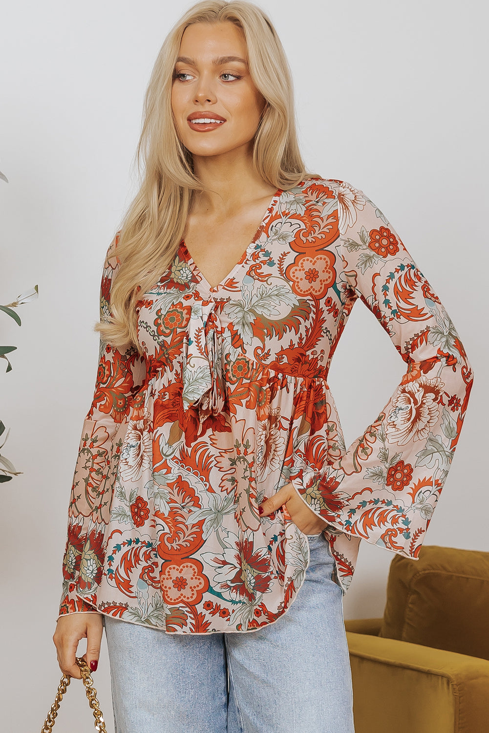 Chemisier orange à imprimé floral et col en V *-A WOMAN WE LOVE
