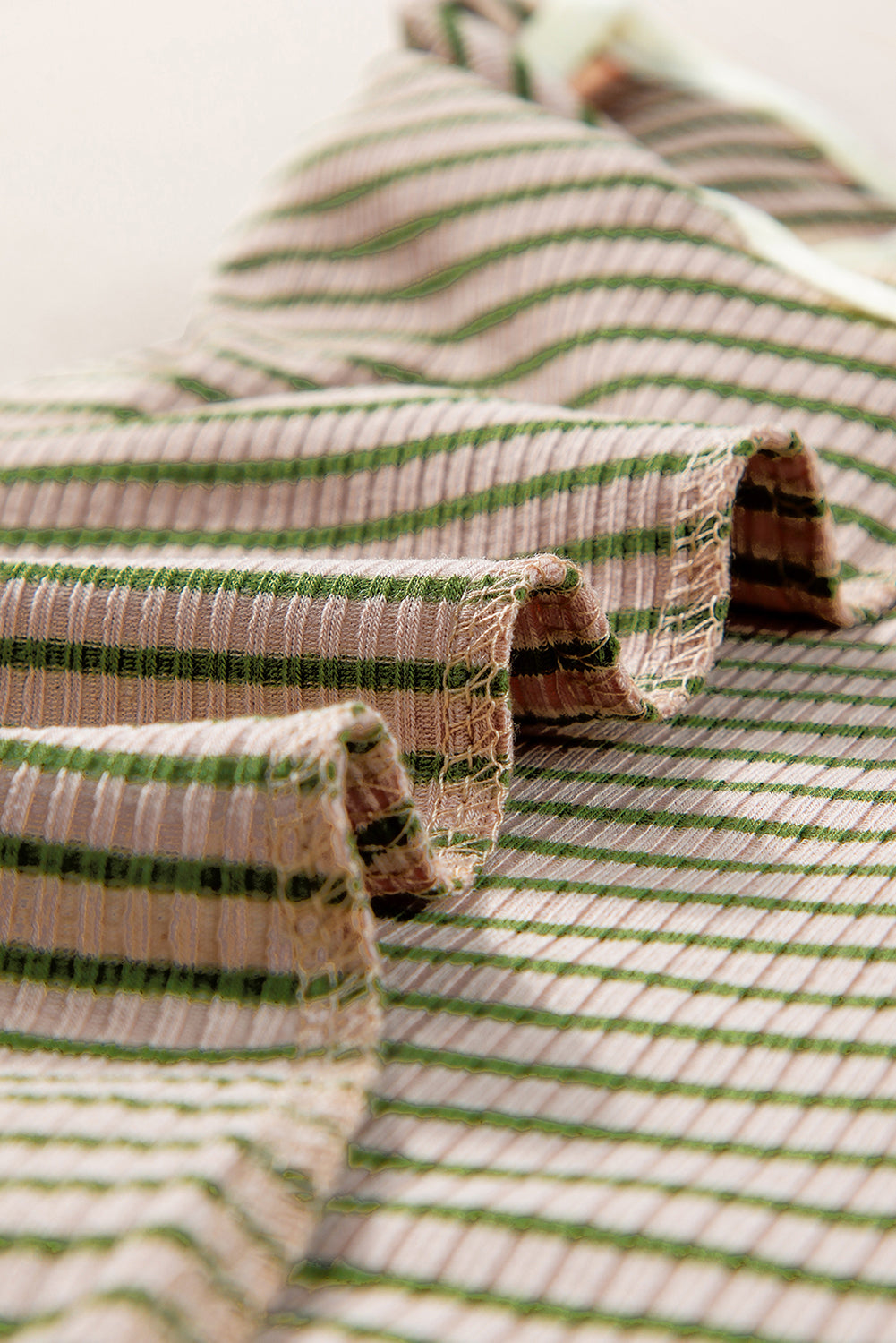 Green Stripe Striped Imprimé Tricot à manches en tricot nerveux