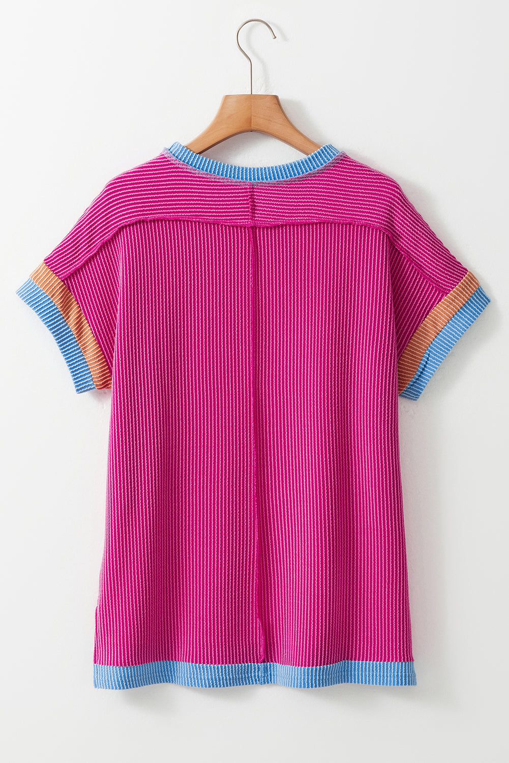T-shirt with round neck and contrasting border textured bright pink