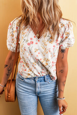 Beige blouse with short sleeves and Boho floral lace border