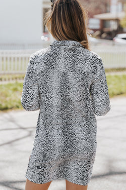 Vestido de camisa de manga larga y estampado de animales de leopardo