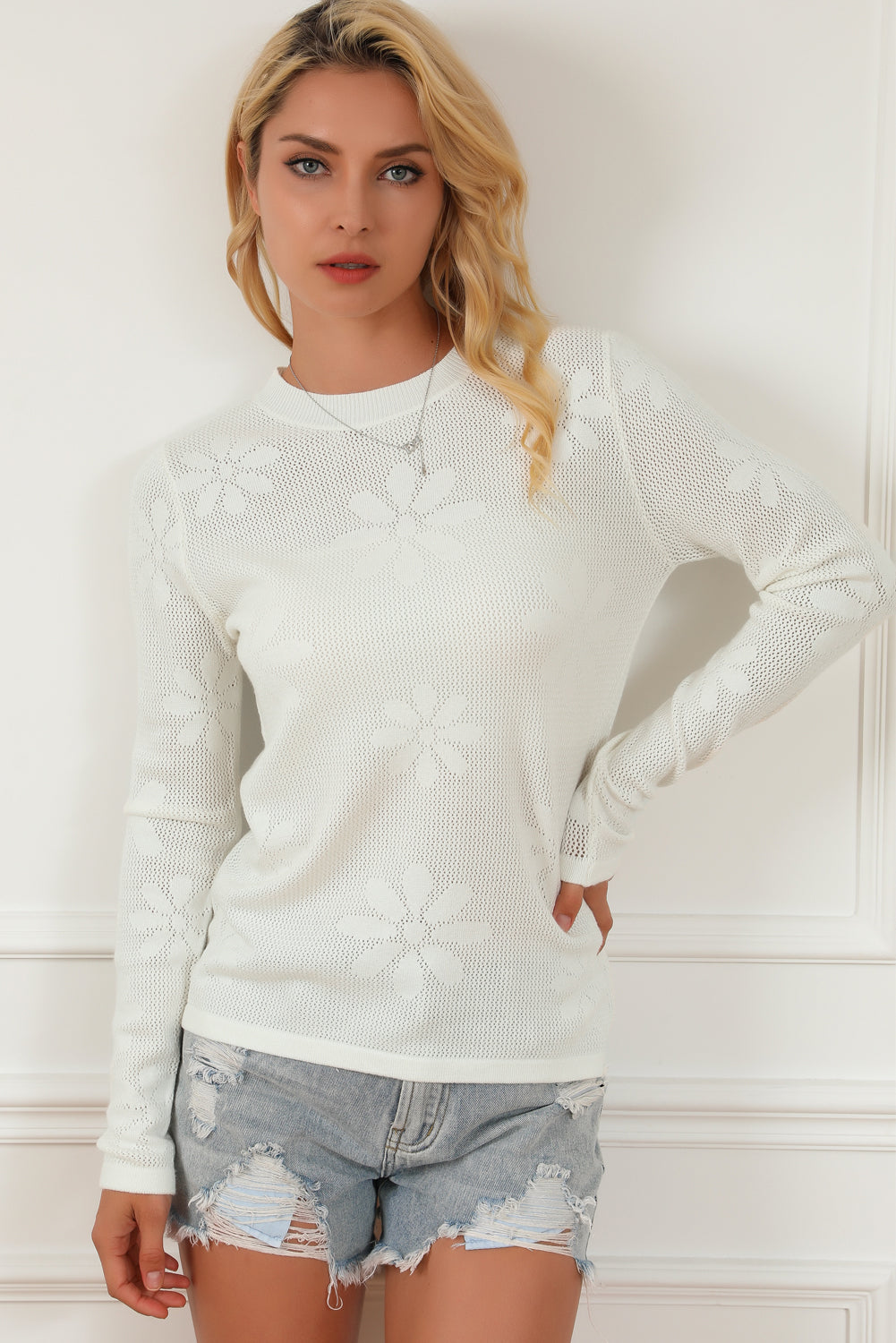 Pull à manches longues en tricot à fleurs blanches