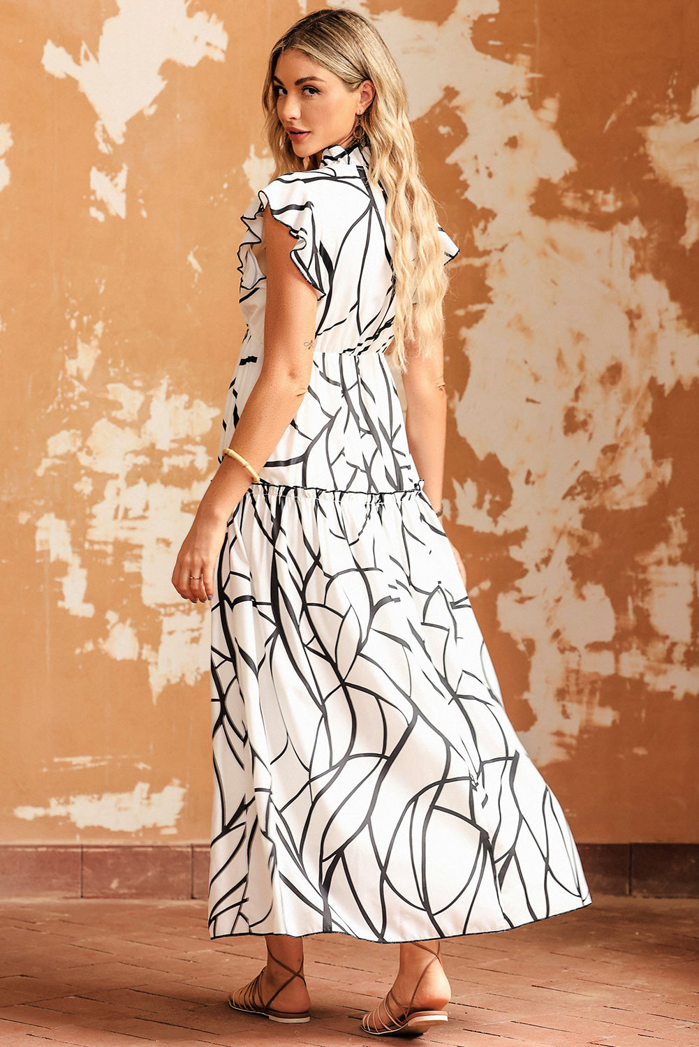 Blanc Abstract Vein Print V Neck Ruffle Maxi Robe