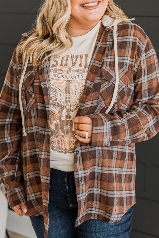 Brown Plus -Size Plaid -Kontrastknopf auf Kapuzejacke mit Kapuze