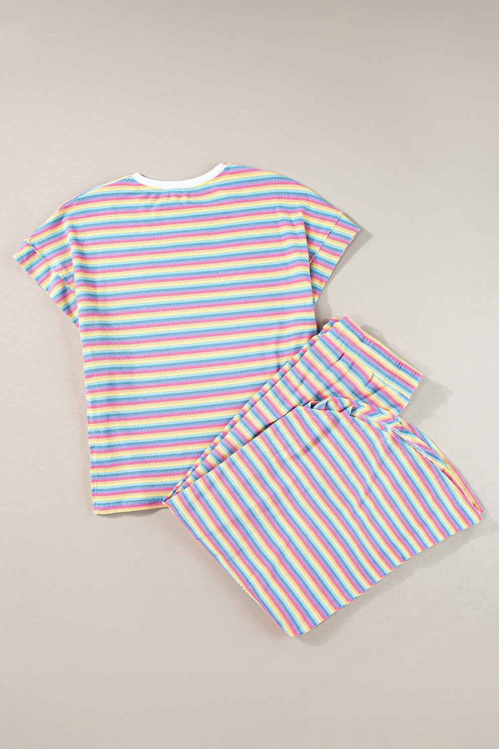 Stripe rayo arcoiris tee camada con borde de pantalones de pierna ancha set