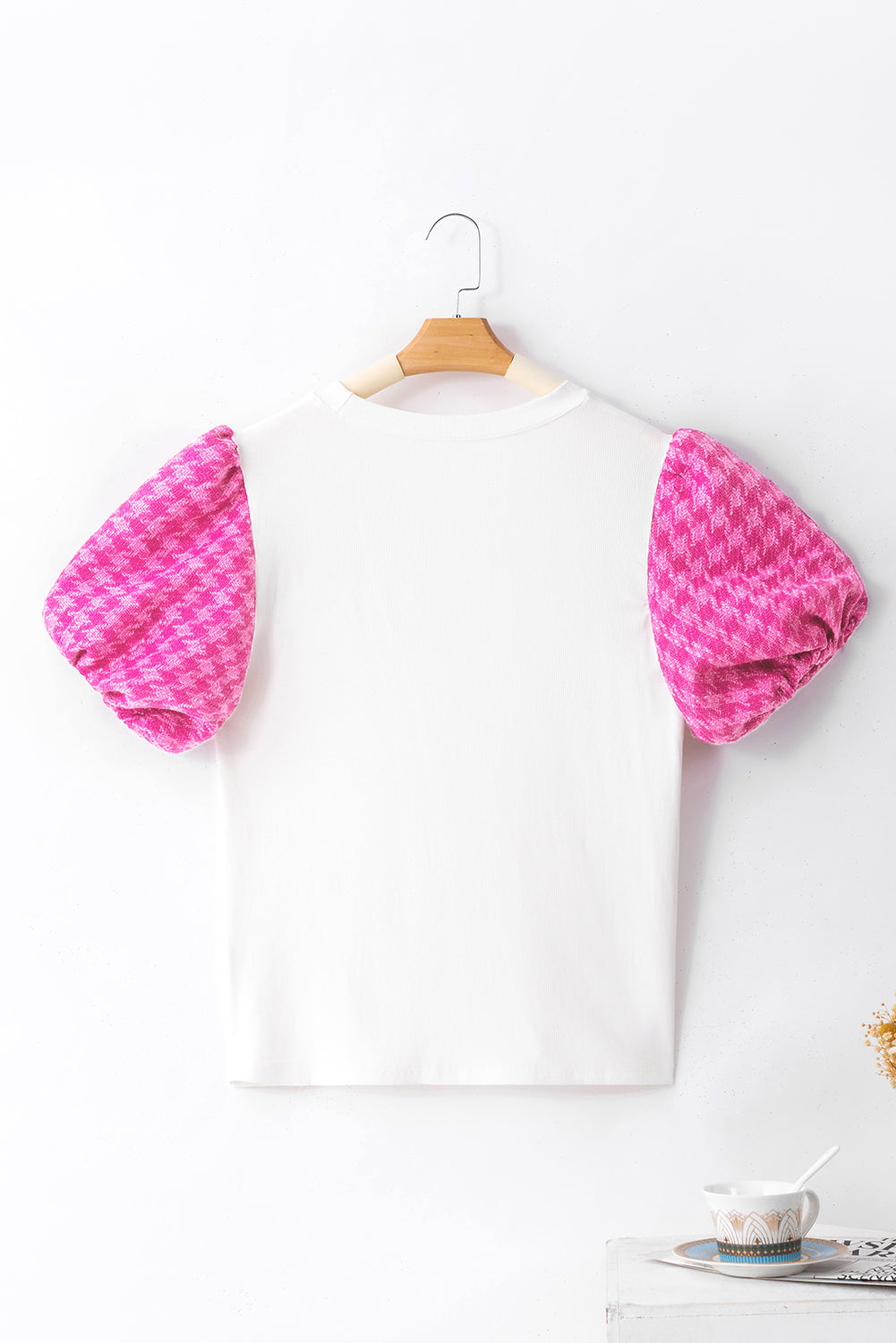 White top with puffy sleeve in contrasting tweed