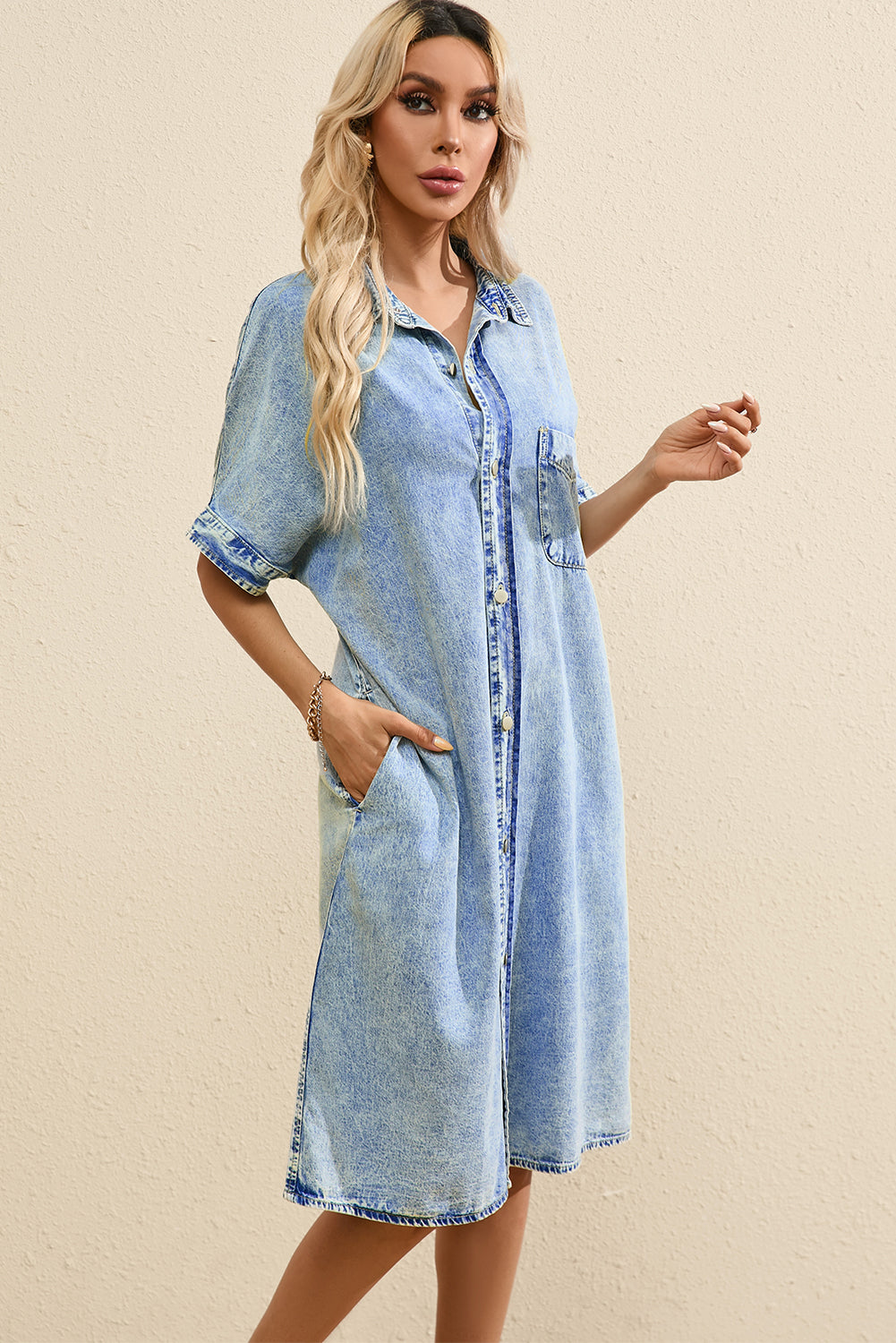 Hellblau lose mittlere Wäsche Kurzarm Hemd Chambray Kleid