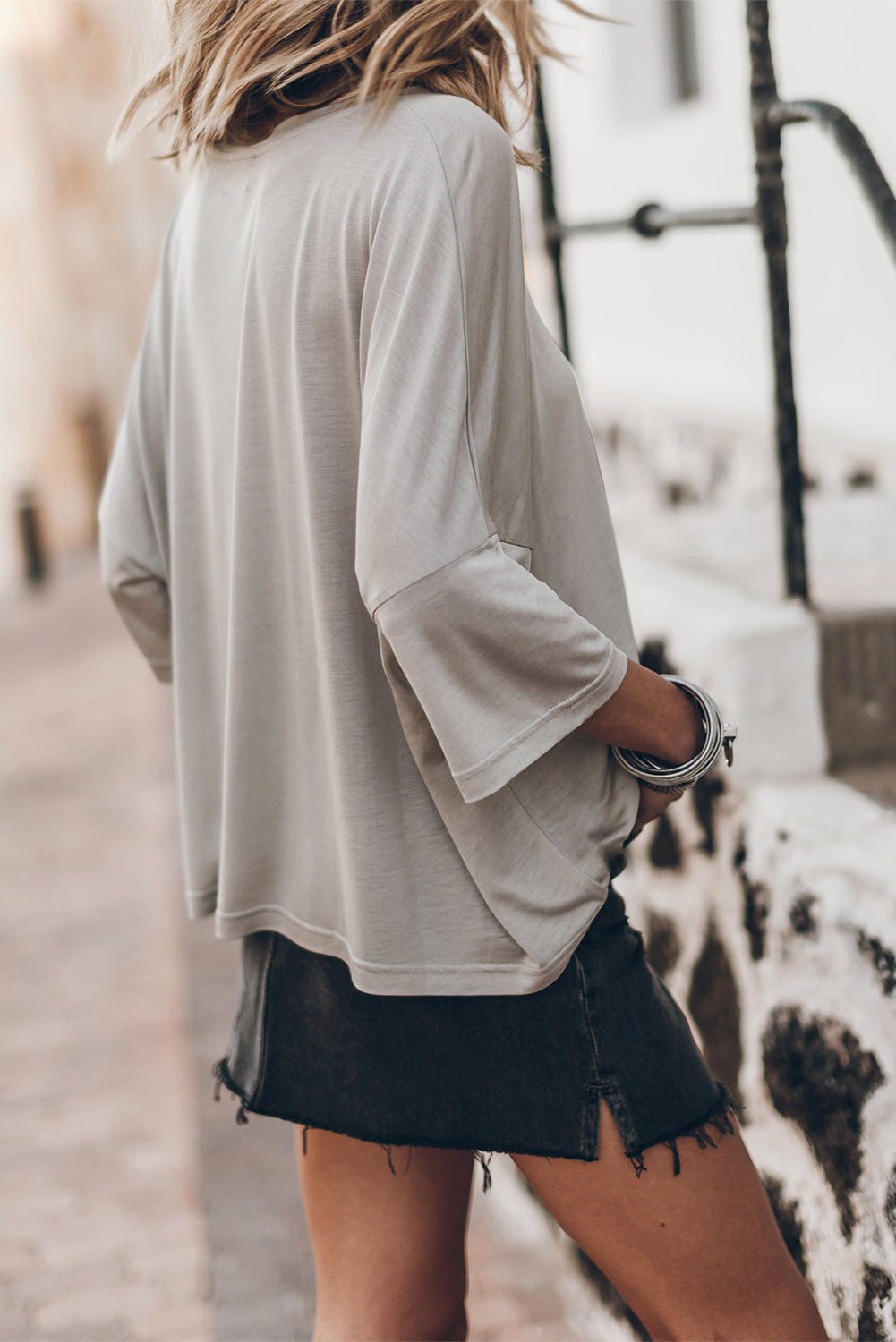 T-shirt oversize fluide gris à épaules tombantes