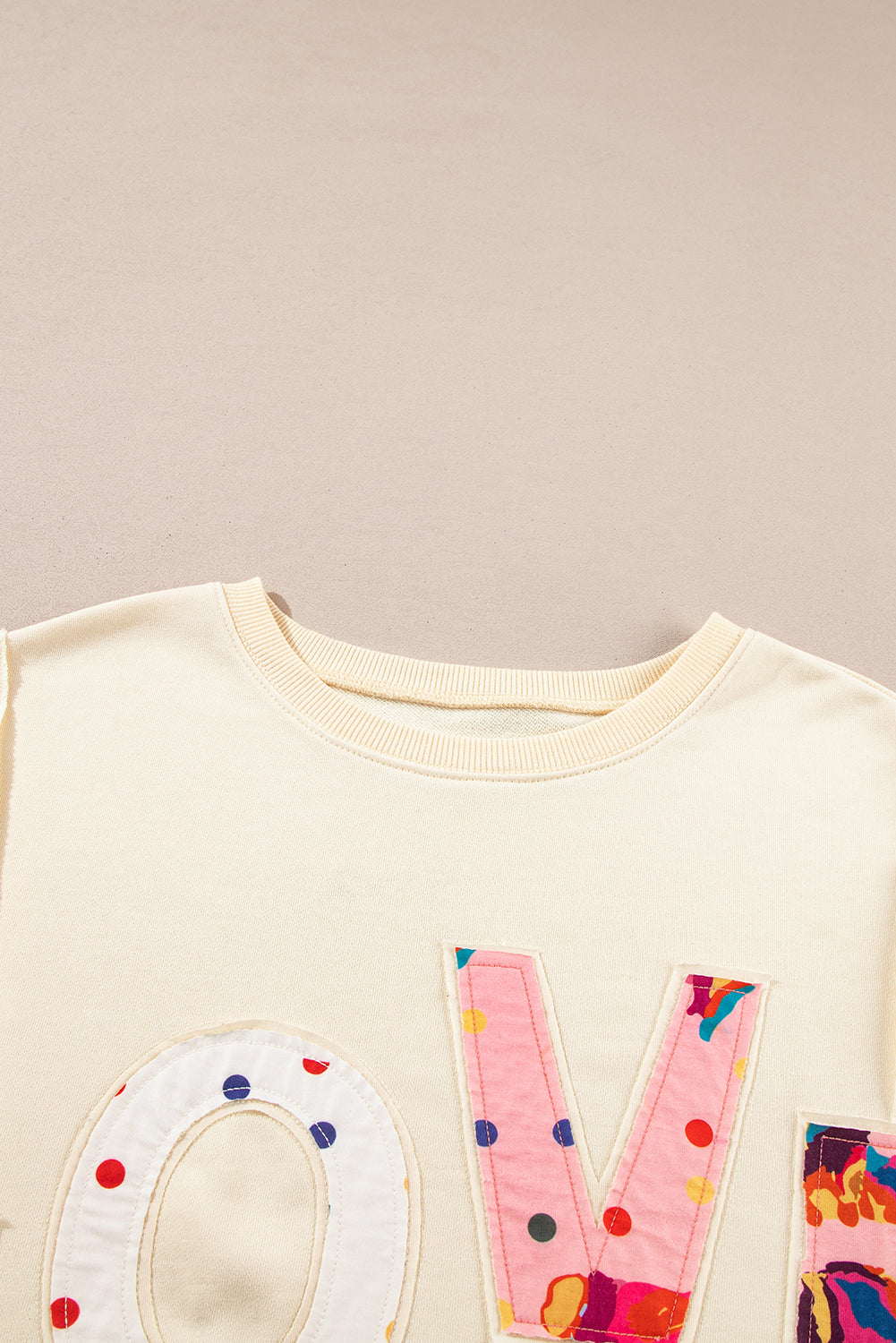 Sweat-shirt oversize graphique LOVE PATCH abricot