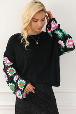 Black loose pull with bell sleeves *