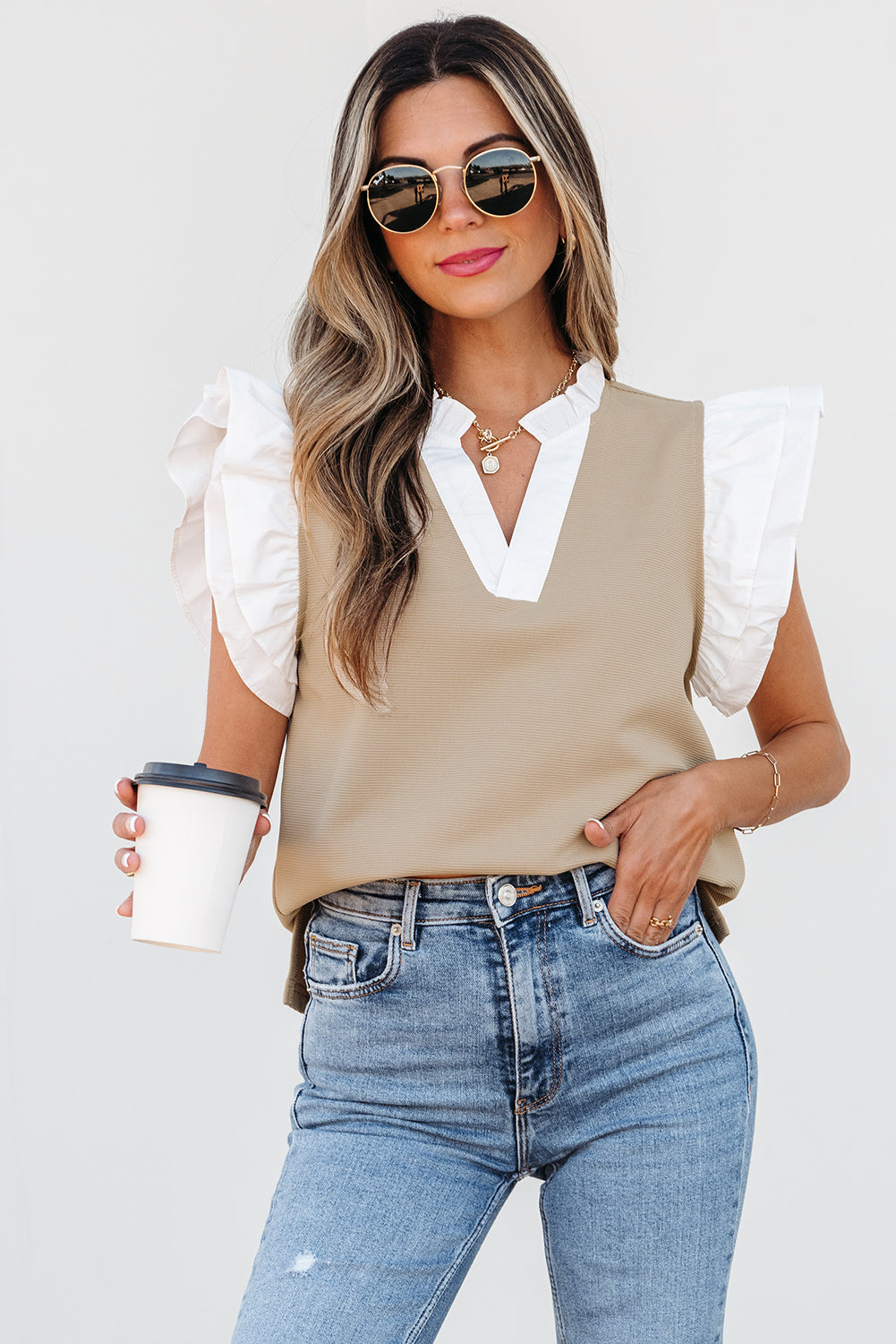 Truck textured knitting top and V * collar