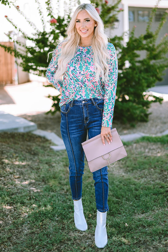 Blusa consignada con flores de cuello redondo y largas mangas verdes