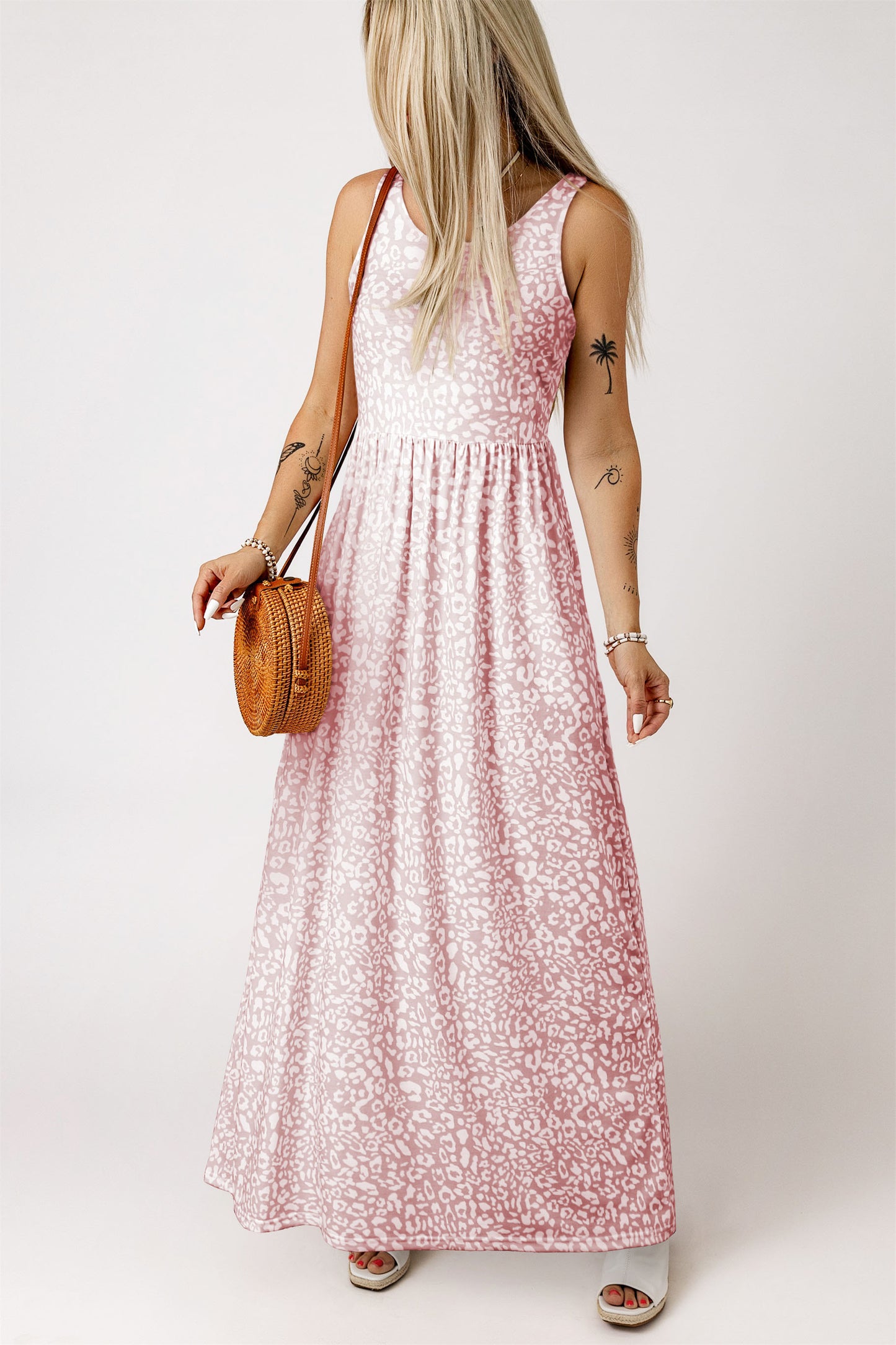 Vestido maxi sin mangas con estampado de leopardo rosa