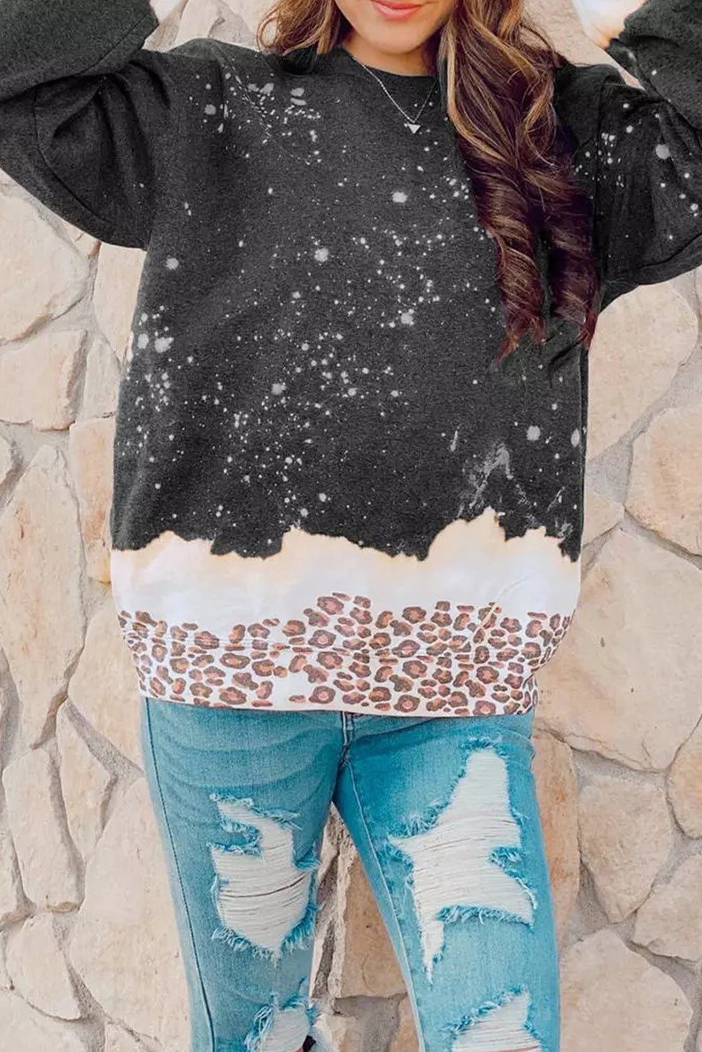 Spaccatura pullover sbiancata leopardata nera