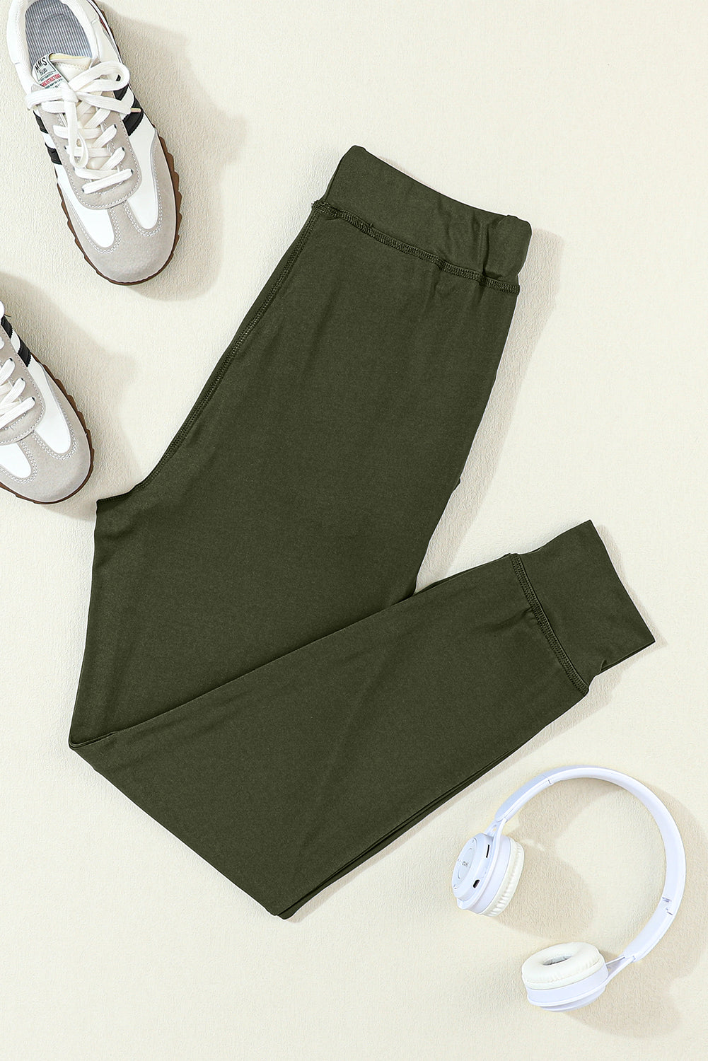 Pantalon de jogging vert mousse avec poches à la taille et cordon de serrage