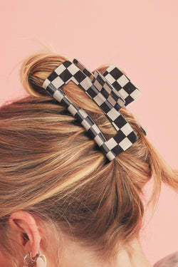 Black checkered hollow hair clips