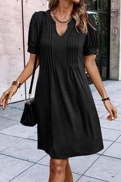 Black right t-shirt dress with notched collar and pleated puffing sleeves