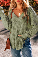 Pull ample à œillets vert jungle, col en V, épaules tombantes