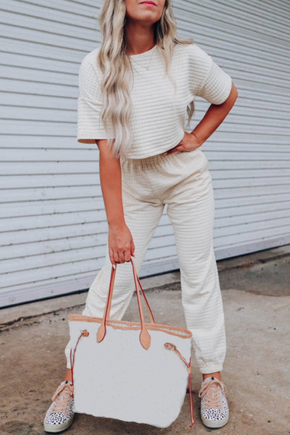 White Trellis Textured Cropped T-Shirt and Jogger Pants Set