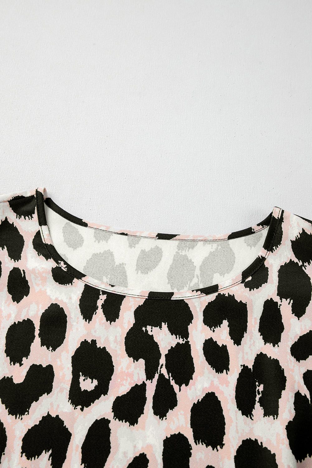 Blouse kaki à  léopard-A WOMAN WE LOVE