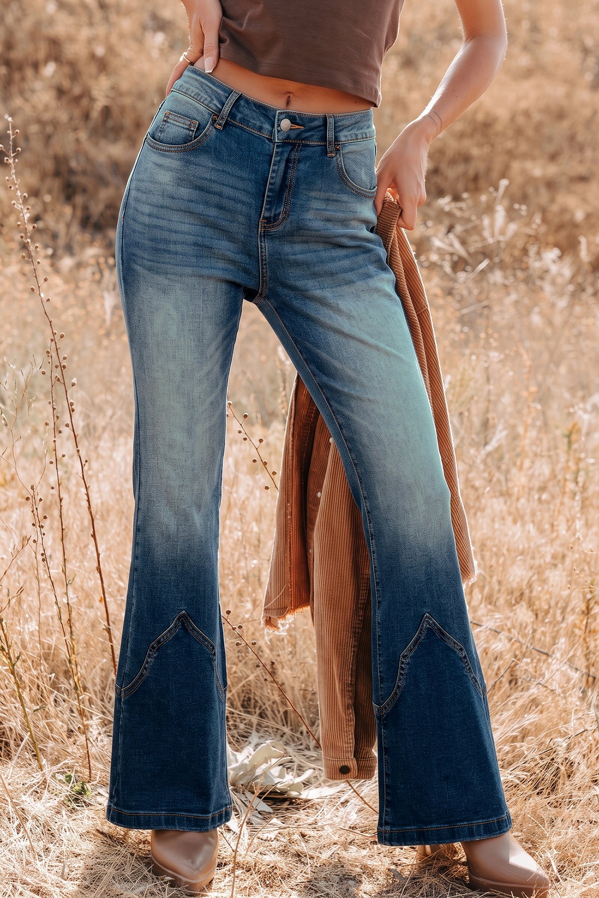 Jean évasé bleu uni à poches, style western