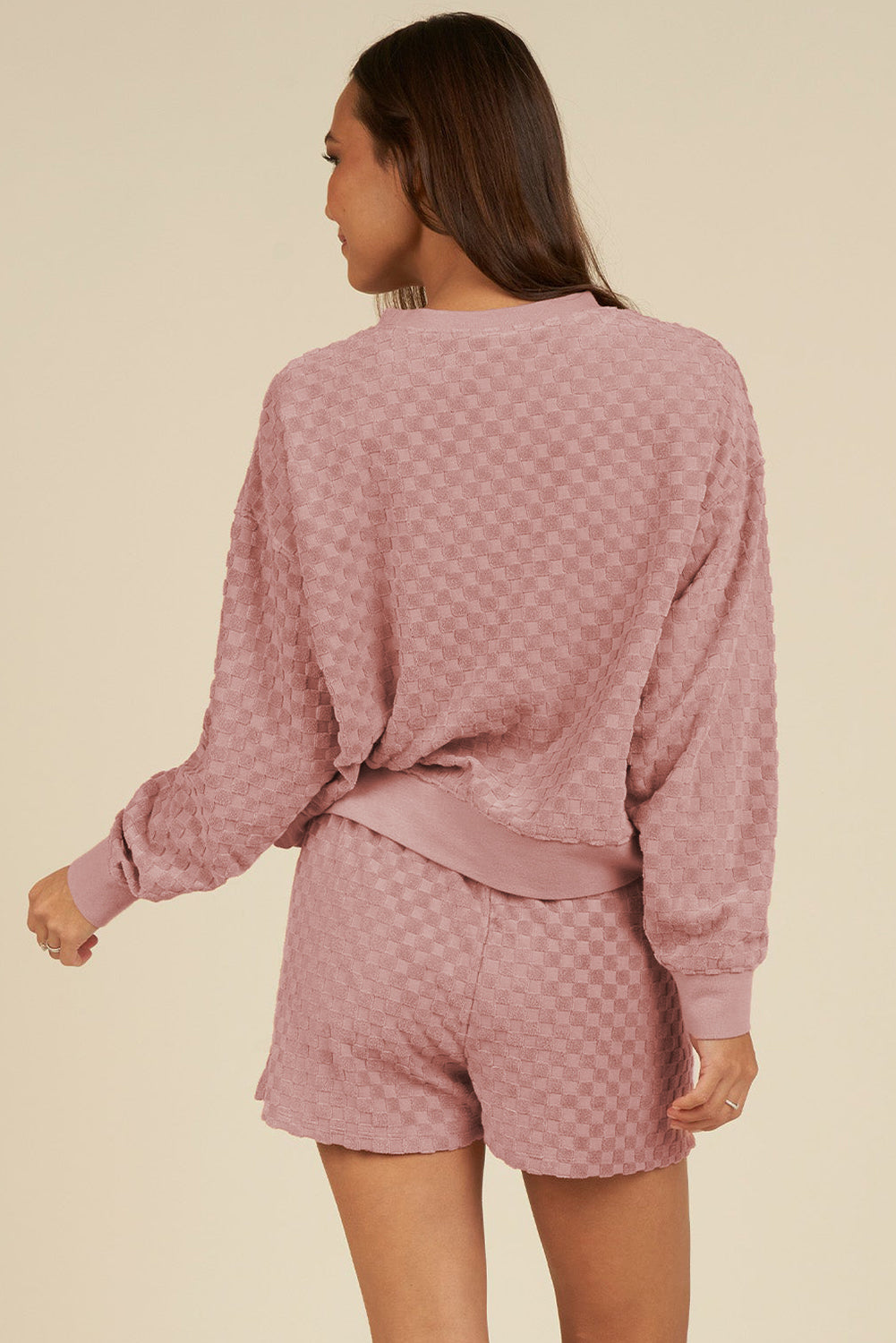 Ensemble haut à manches longues et short texturé à carreaux Blossom-A WOMAN WE LOVE