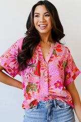 Blouse à col en V cranté à -A WOMAN WE LOVE