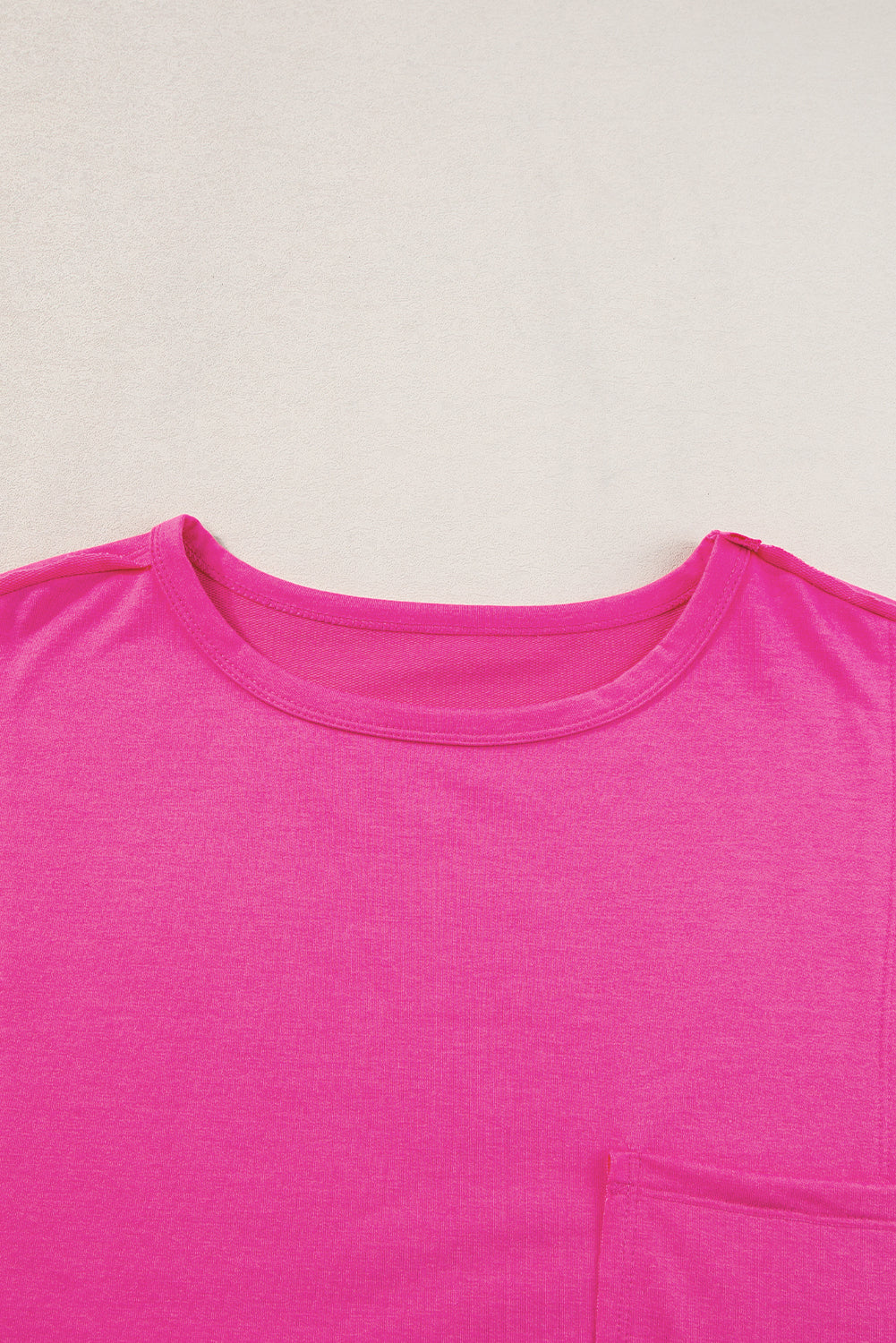 T-shirt oversize a tasca rosa rosa brillante