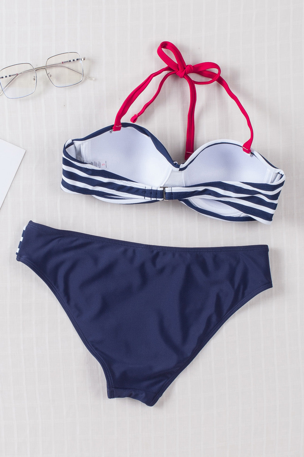 Bikini bandeau rayé bleu à licou