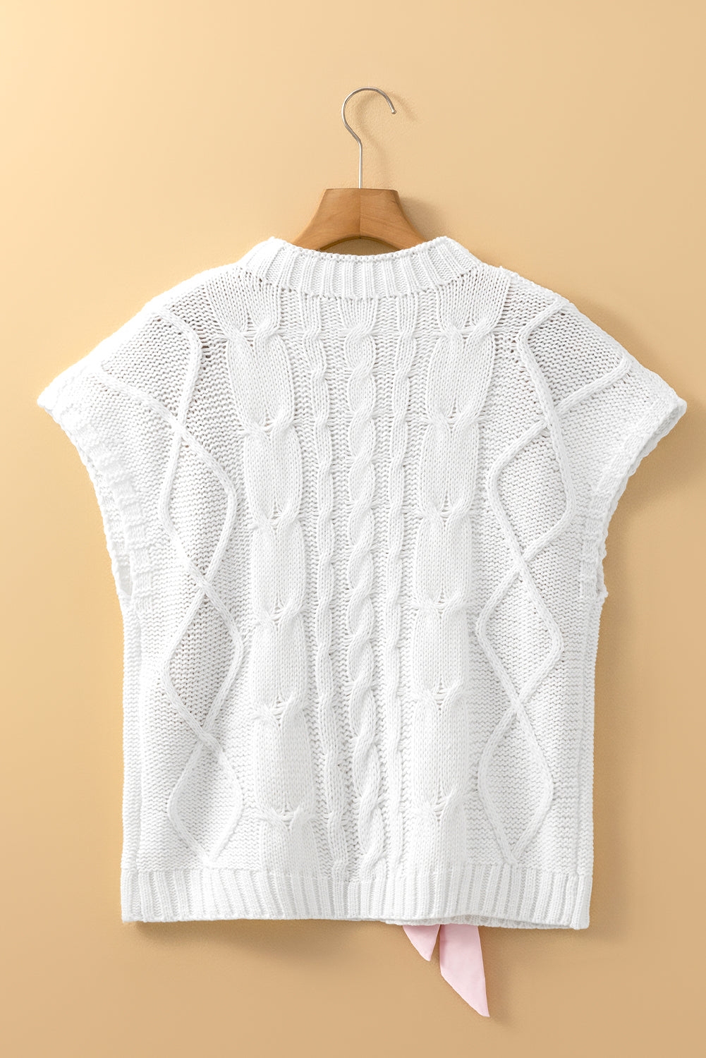 Short sleeve sweater in white twisted knitted with bow tie in satin color block