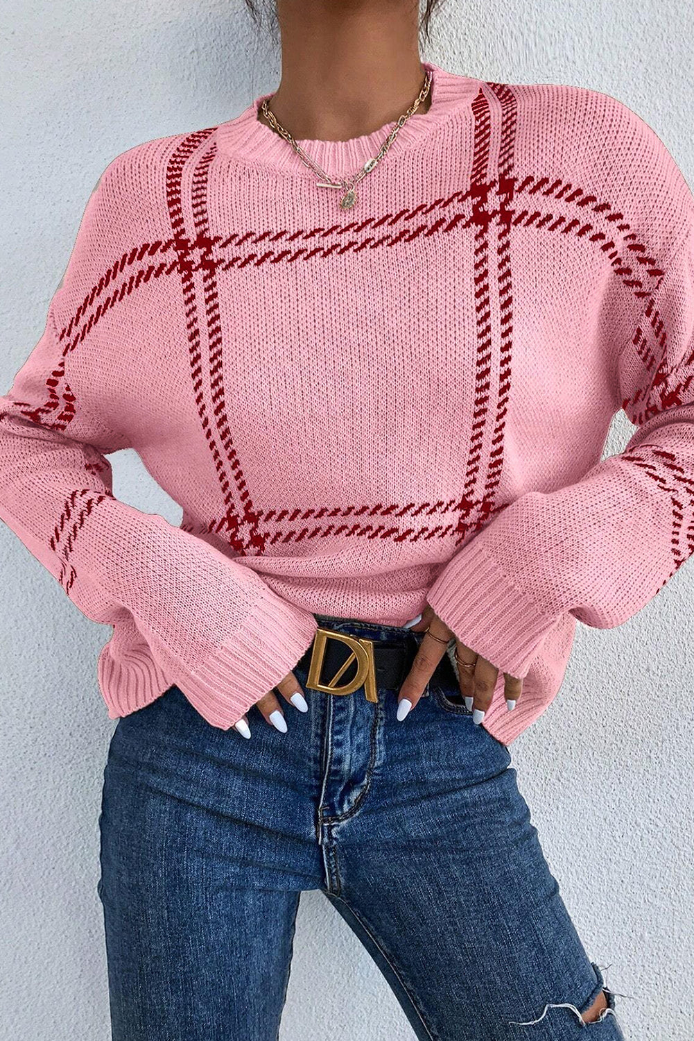 Pink shoulder pink sweater knitted with Scottish pattern*