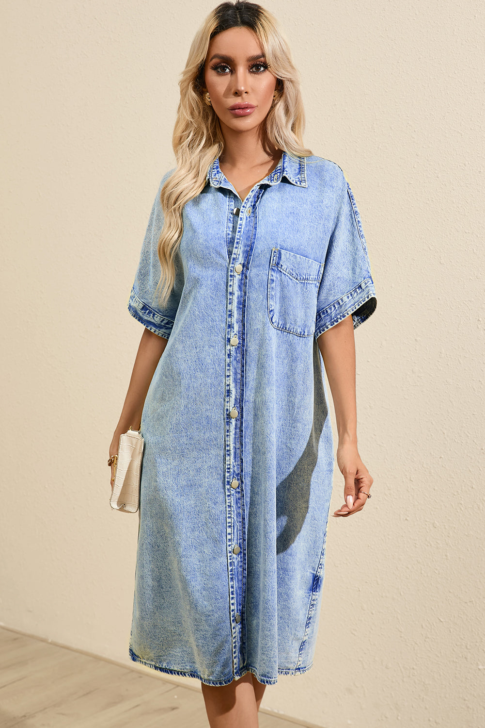 Hellblau lose mittlere Wäsche Kurzarm Hemd Chambray Kleid