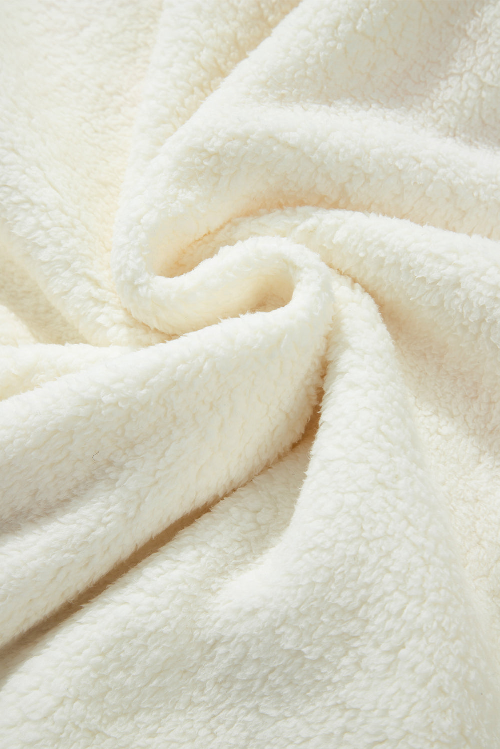 Sudadera sherpa howdy beige en parches