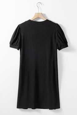 Black right t-shirt dress with notched collar and pleated puffing sleeves