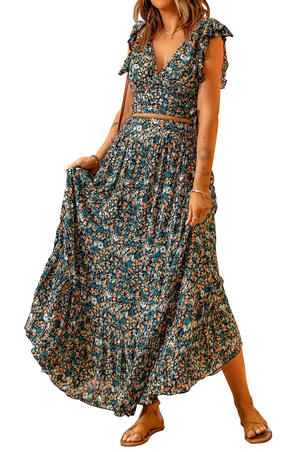 Top de cultivo floral multicolor y juego de faldas maxi