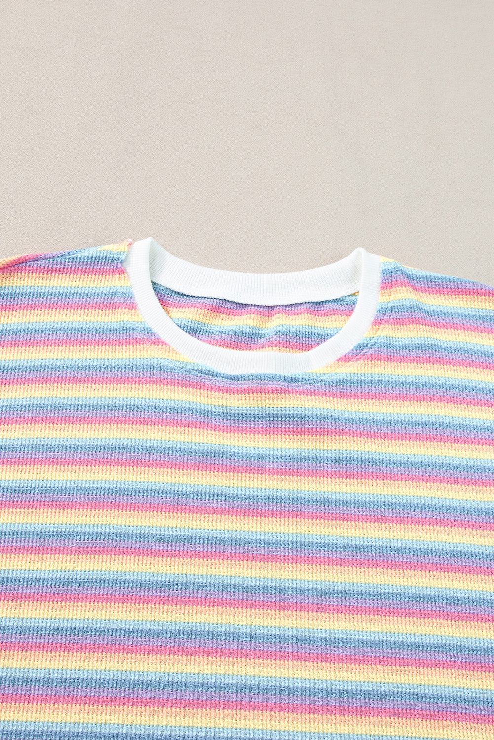 Stripe rayo arcoiris tee camada con borde de pantalones de pierna ancha set