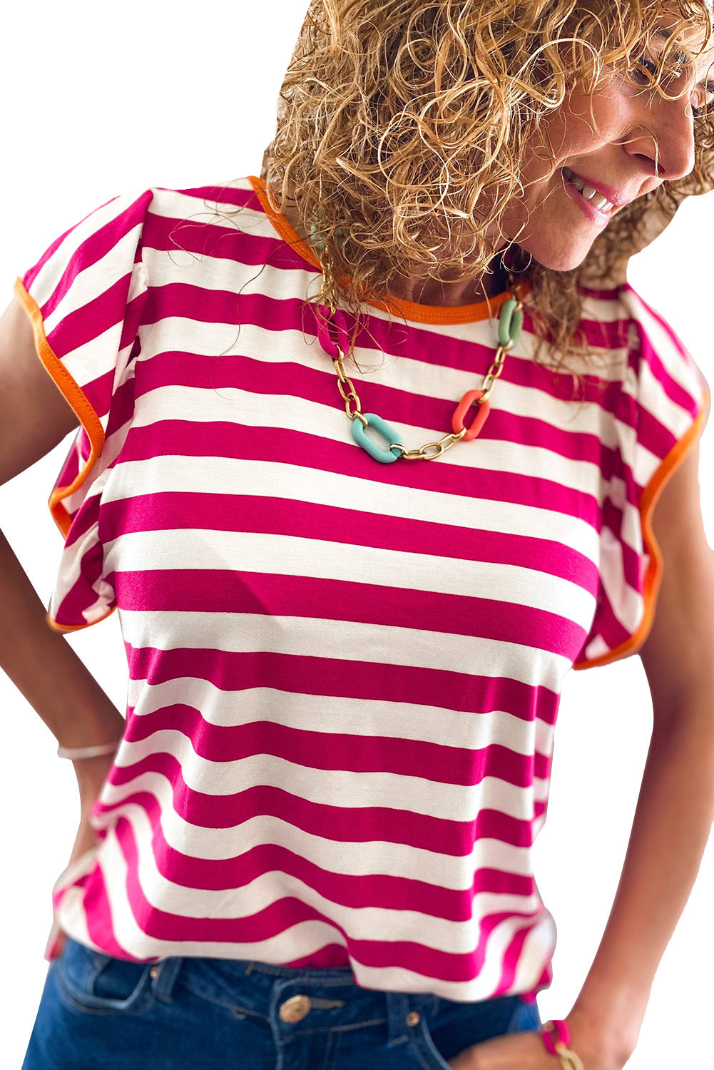 Blouse à col ras du cou rayée rose rouge à manches volantées