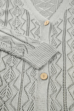 Cardigan long gris avec boutons ajourés sur le devant